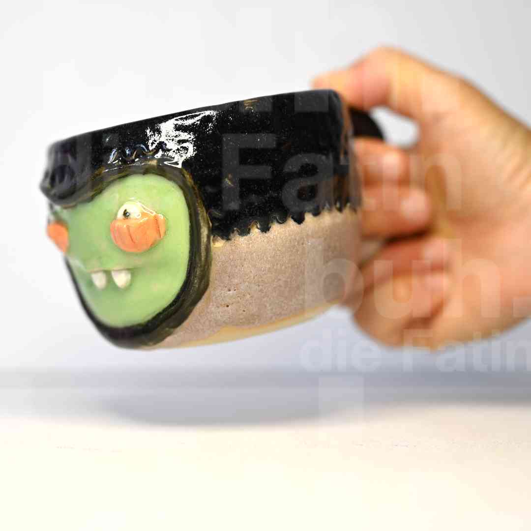 Monstertasse - handgefertigtes Unikat mit Charakter - 250 ml