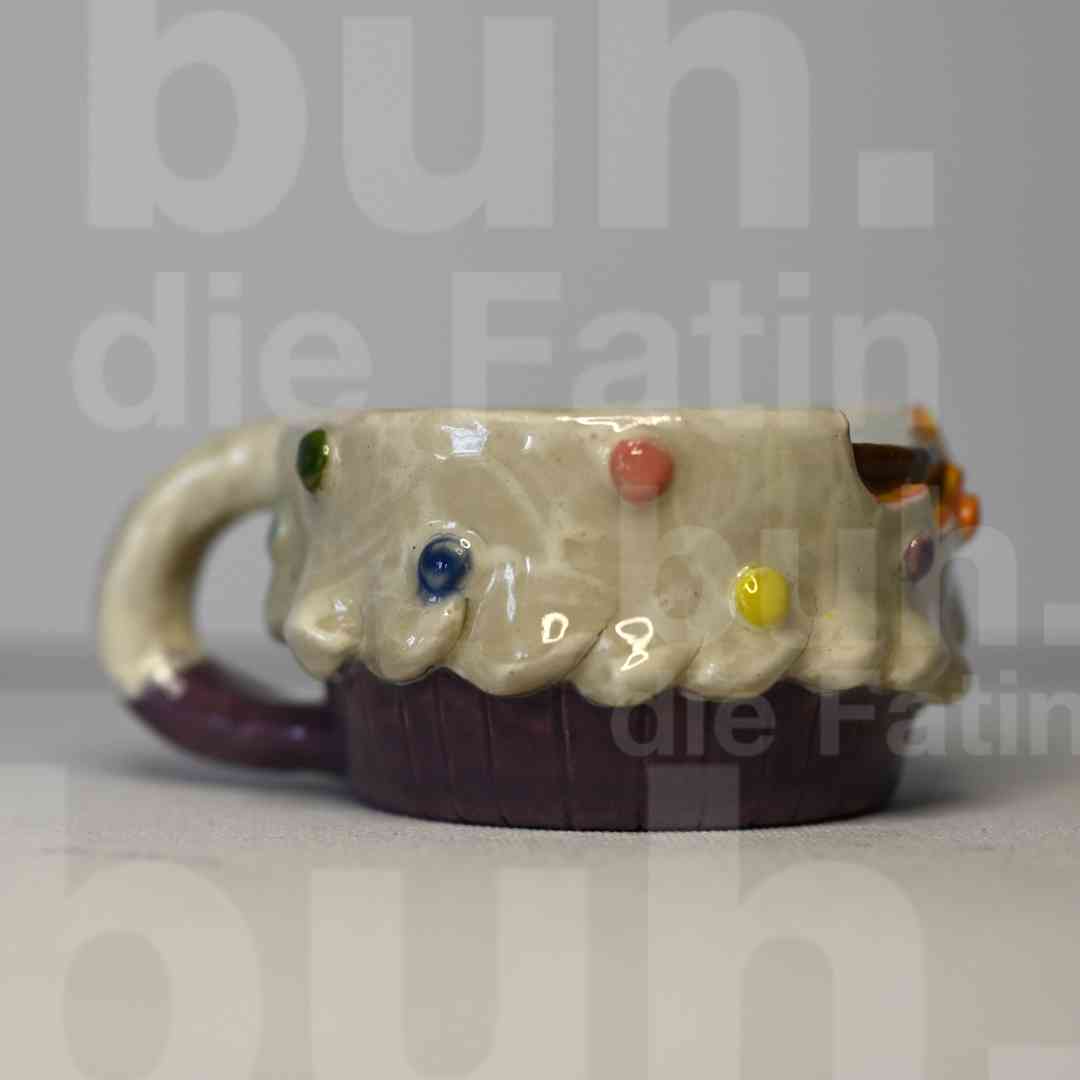 Süße Monstertasse für Liebhaber - handgefertigtes Unikat mit Charakter - 80ml