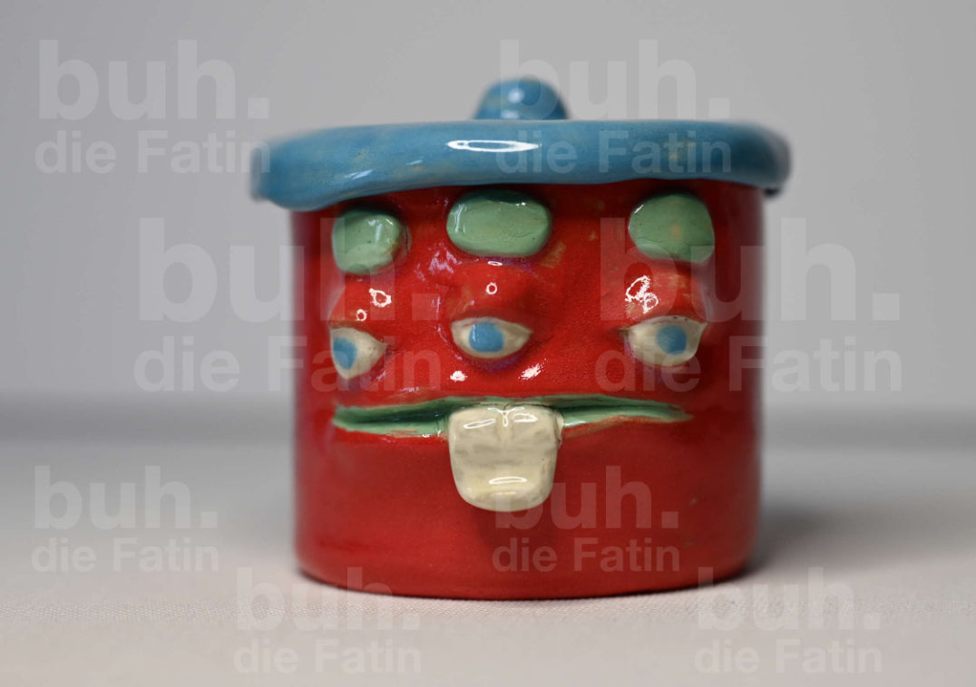 Rote Monstertasse mit Deckel- handgefertigtes Unikat mit Charakter - 190 ml
