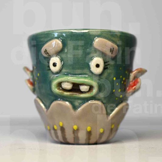 Florale Monstertasse - handgefertigtes Unikat mit Charakter - 200ml
